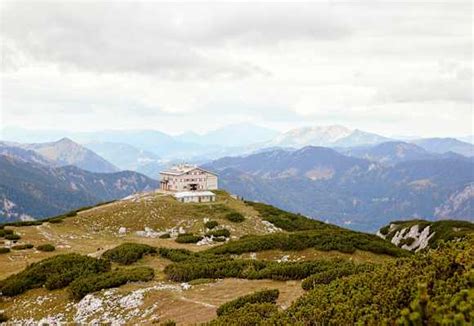 entdecke auf bergwelten die schoensten huetten  den rax schneeberg