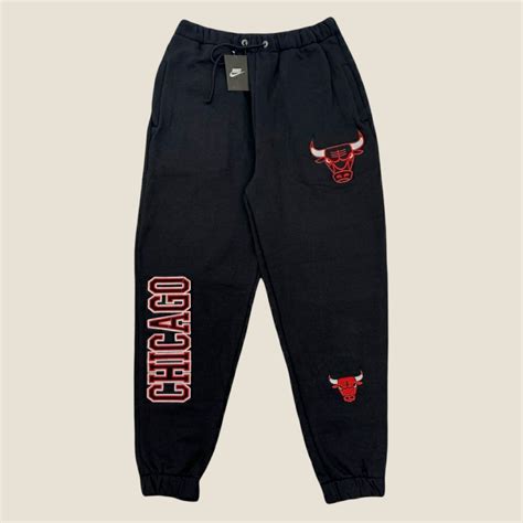 NIKE X CHICAGO BULLS JOGGER BARANG BARU HARGA NETT Fesyen Pria