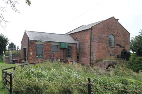 Dogdyke Pumping Station © Jhannan Briggs Cc By Sa20 Geograph