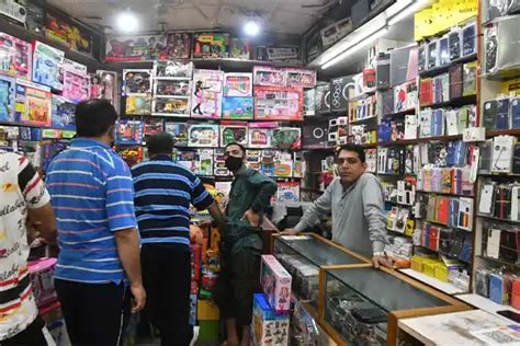 Palika Bazar Delhi - Timings, Location & Shopping Tips (2024)