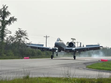 Wing Makes Historic Highway Landing Th Wing Article Display