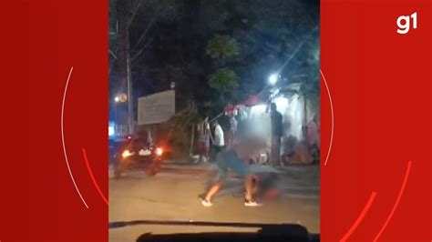 Vídeo Vídeo flagra momento em que homem é agredido na BA vítima