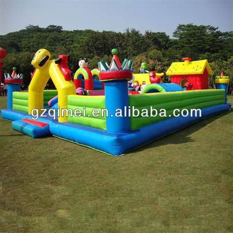 Bounce house party - ludaaspen