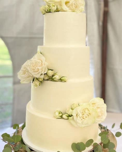 Gallery | Lily's Cakes | Wedding Cakes