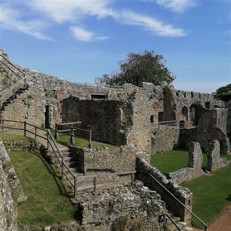 Carisbrooke Castle tickets | Newport