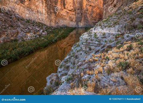 Santa Elena Canyon Su Rio Grand River Nel Grande Parco Nazionale Della