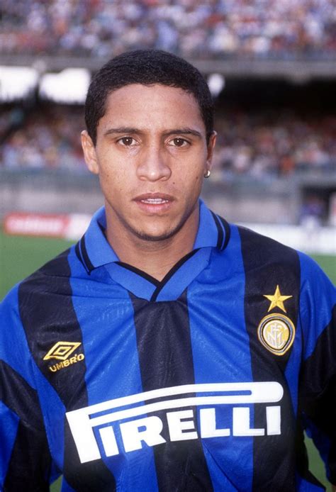 Roberto Carlos Inter Milan Madrid Football Club Brazil Football