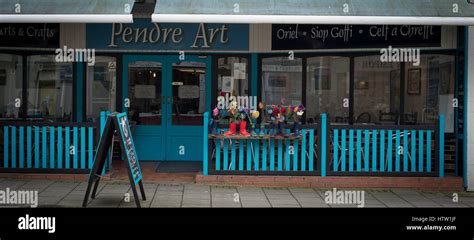 Pendre Arts Cardigan Hi Res Stock Photography And Images Alamy