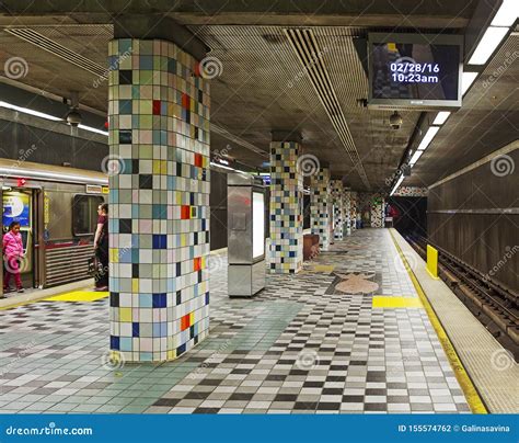 Los Angeles, USA, Hollywood/Western Metro Station. Editorial ...