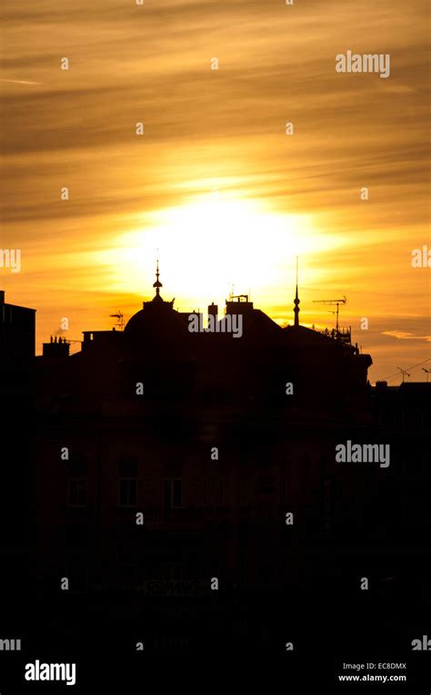 city silhouette at sunset Stock Photo - Alamy