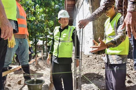 Pj Bupati Aulia Sofyan Letakkan Batu Pertama Secara Simbolis Dimulainya