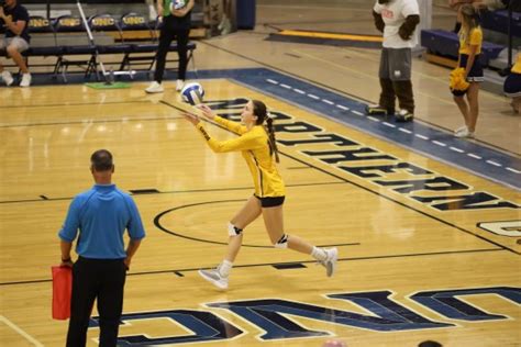 Northern Colorado Volleyball Claims New Blue And Gold Battle Trophy