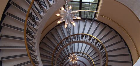 How To Decorate Spiral Staircase Useful Tips