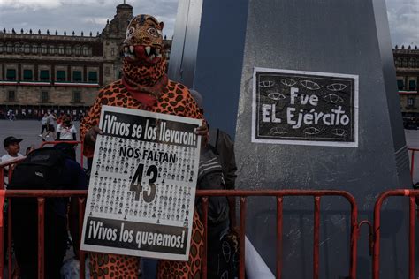 Revela Mensajes Que Dan Nuevas Pistas Del Caso Ayotzinapa