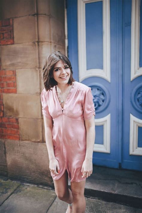 Hot Sexy Sophia Rosemary Bikini Pics