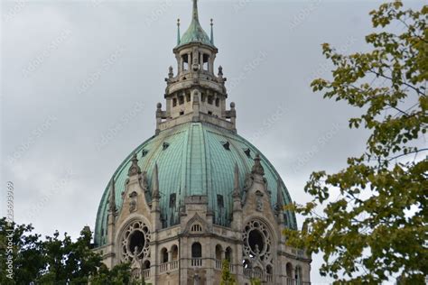 Hannover - Neues Rathaus Stock Photo | Adobe Stock