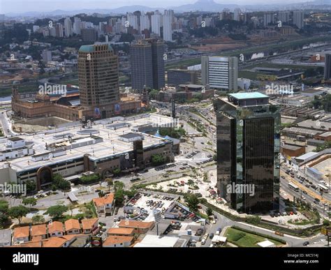 Marketplace Morumbi - Morumbi aerial hi-res stock photography and images - Alamy