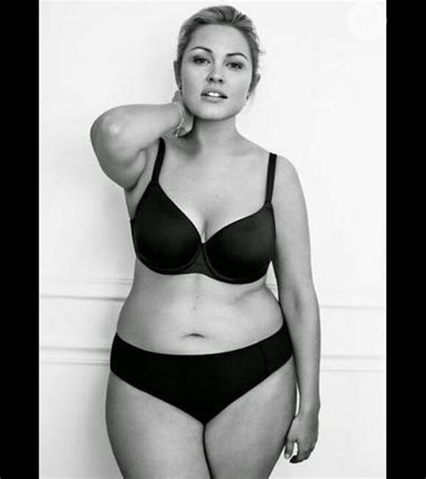 10 Hot Sexy Justine LeGault Bikini Pics