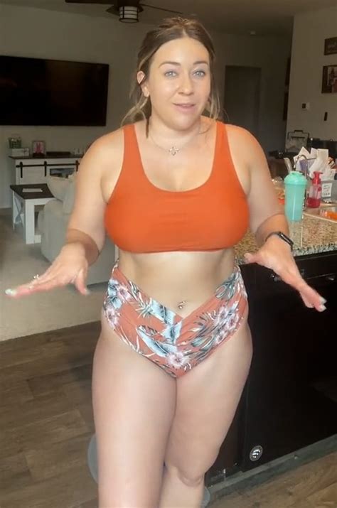 Hot Sexy Chelsea Smith Bikini Pics