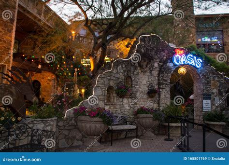 Oasis restaurant, Austin editorial stock image. Image of attraction ...