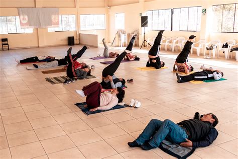 Clases De Yoga Un Buen Plan De Recreaci N Para El Personal Antoniano