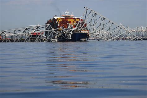 La Post Crews Turn Sights To Removing Debris From Ship S Deck In Baltimore Bridge Collapse