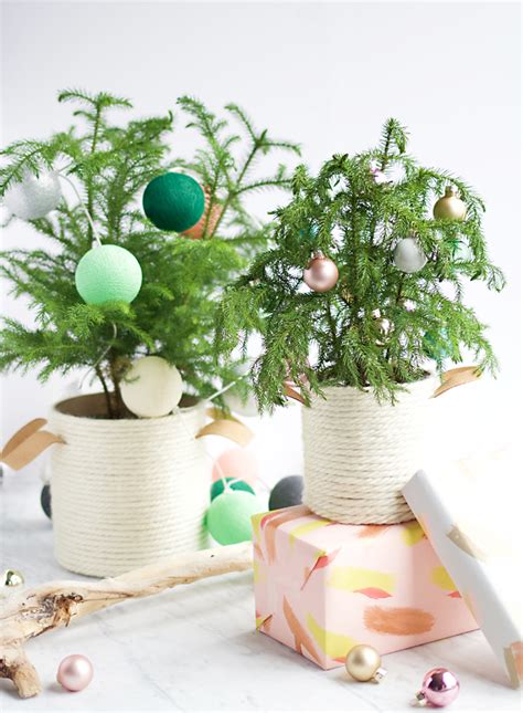 DIY Christmas tree basket - Say Yes