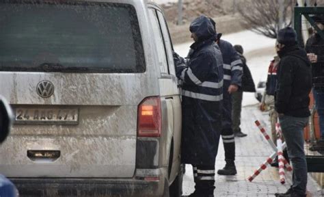 Erzincan Daki Alt N Madeni Facias Nda Kay P I Ilerin Ad A Kland