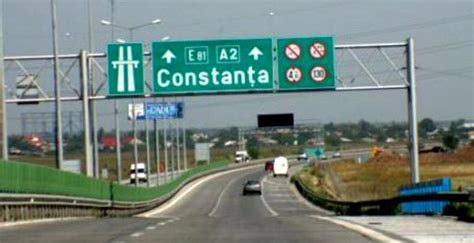 Imagini ireale pe Autostrada Soarelui Zeci de mașini pe contrasens