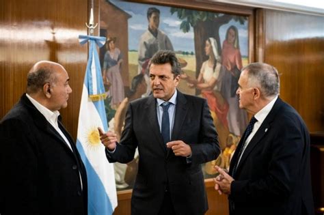 Sergio Massa Relanza Su Campa A En Tucum N Suma A Manzur Y Redise A La