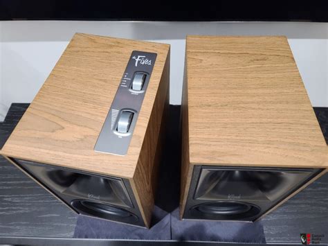 Klipsch The Fives Powered Speakers Walnut Photo Canuck Audio