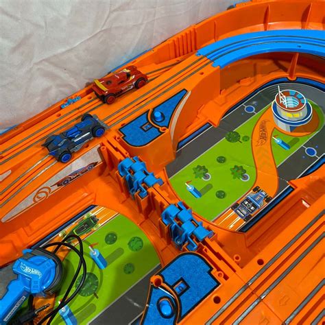 Hot Wheels Carrying Case Slot Car Race Track Set S