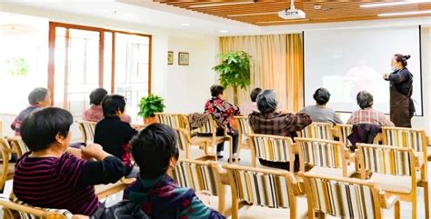 “服务跟着老人走”，松江泖港镇持续扩大养老“幸福圈”