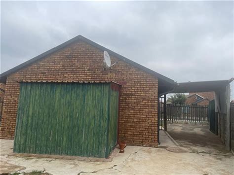 2 Bed House For Sale In Tsakane T4481079 Private Property