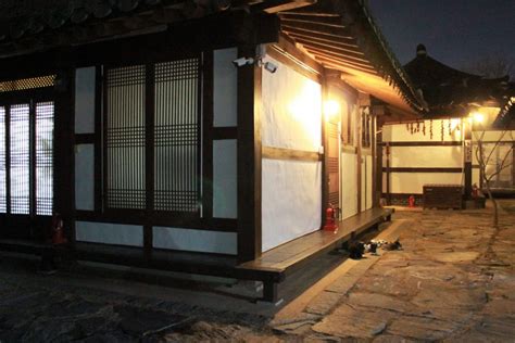 Overnight at the “Imperial” Hanok Stay