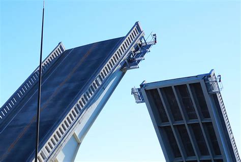 2 Men Die Trying To Jump Car Over Open Drawbridge In Louisiana Nation