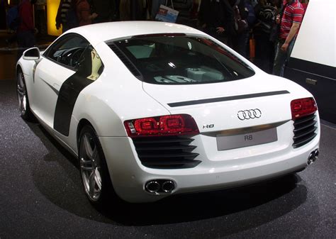 File:Audi R8 Heck AMI 2008.JPG - Wikimedia Commons