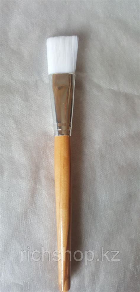 Кисть Косметологическая Узкая купить в Казахстане по цене 600