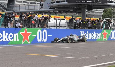 F1 Gp Brasile Lewis Hamilton Conquista La Pole Position