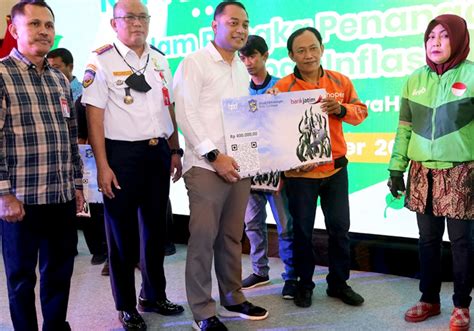 Frontal Ucapkan Terima Kasih Wali Kota Eri Cahyadi Serahkan Langsung