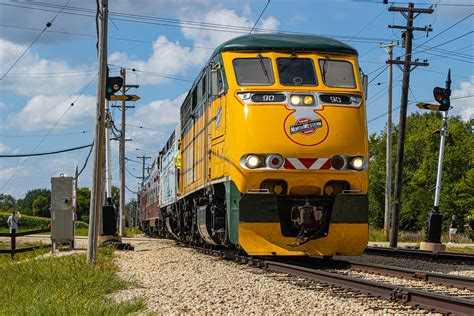 Metra 90 Union IL Metra 90 The CNW Heritage Unit Spli Flickr