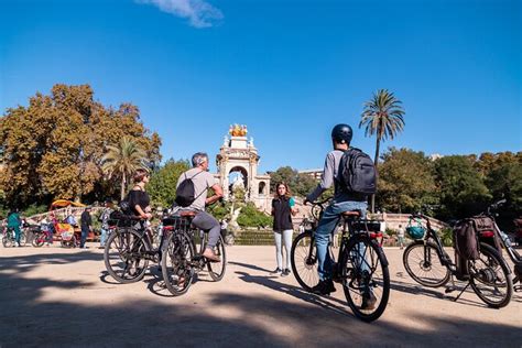 Giro Turistico Di Barcellona Di 3 Ore In Bicicletta Con Una Guida