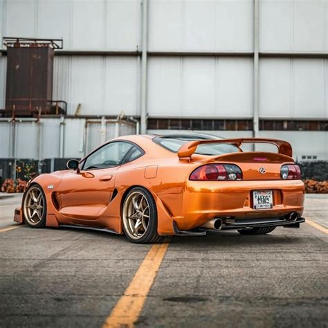 Um Carro Toyota Supra Mk Em Uma Estrada Foto Premium