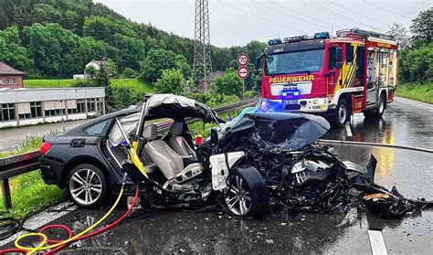 Blumberg Schwerer Unfall auf B27 fordert drei Schwerverletzte SÜDKURIER