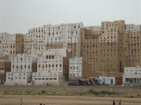 The 'Manhattan of the Desert': Shibam, Yemen's Ancient Skyscraper City ...