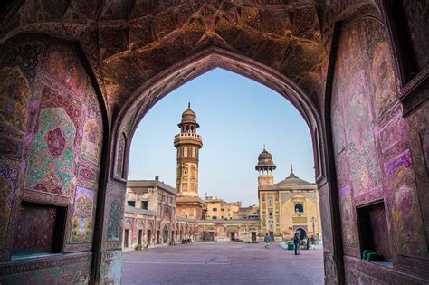 Wazir Khan Mosque Alluring World