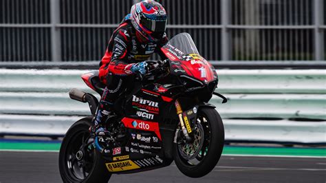 CIV SBK Michele Pirro Vince Gara 2 Tra Mille Colpi Di Scena