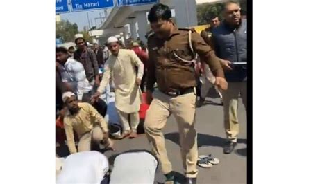 Delhi Cop Kicks Muslim Men Offering Prayers On Road Suspended Video