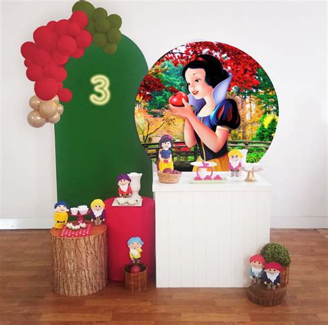 Aluguel Kit Decoração de Festa Branca de Neve Pegue e Monte