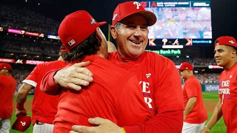 Phillies extend Canadian manager Rob Thomson through 2025 after playoff ...